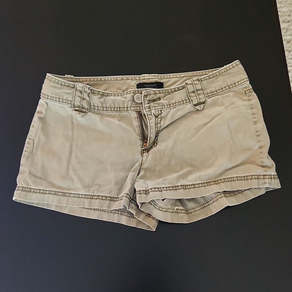 Green khaki Express chino shorts